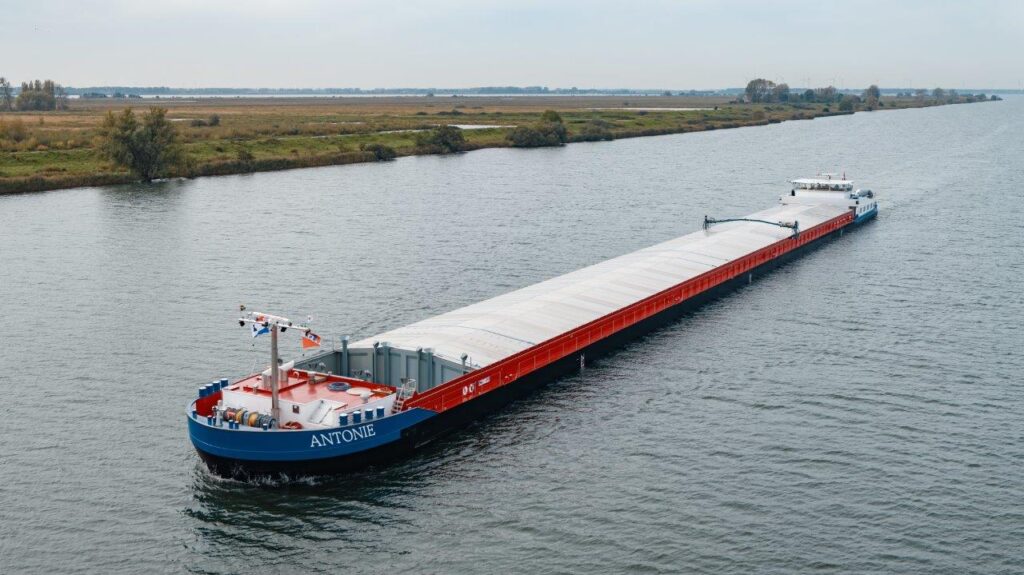 Swift action needed to bring autonomous inland shipping closer to reality, German insurers say